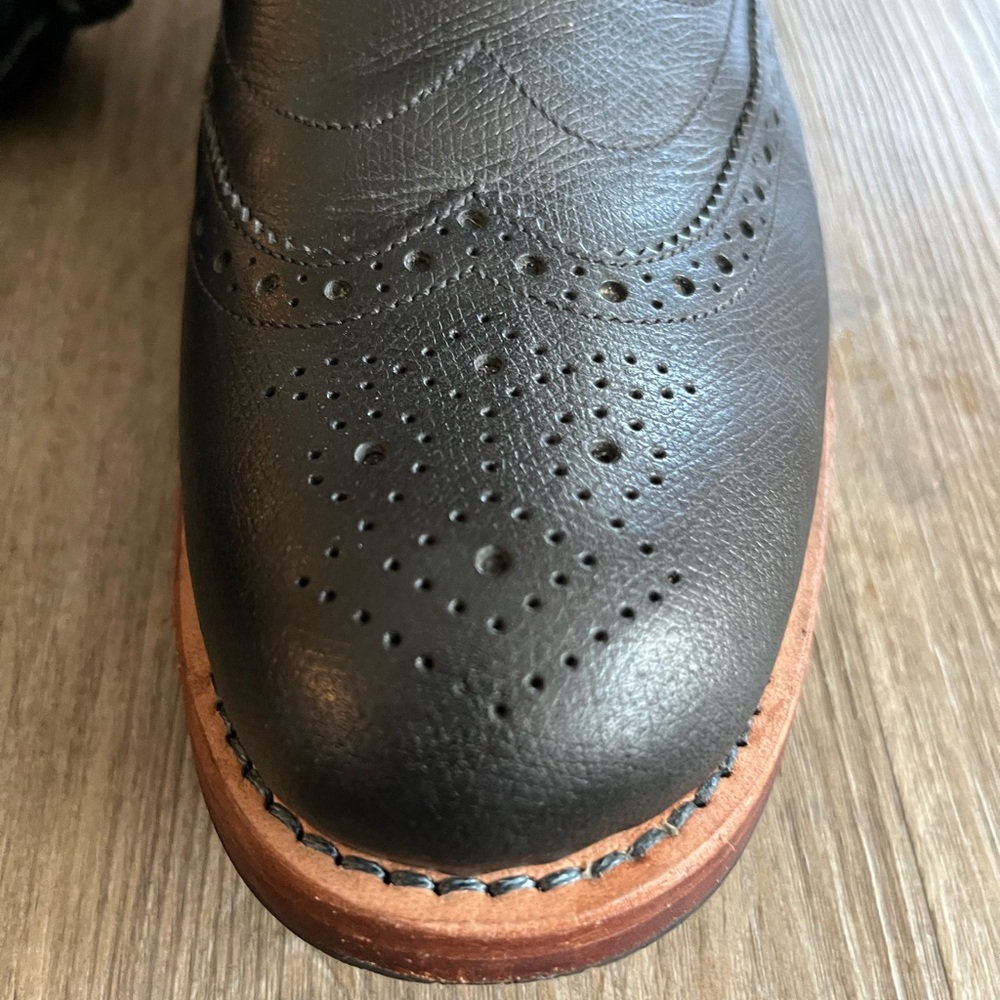 Men’s Ted Baker London Wing Tip Shoes size 8 - Picture 2 of 9